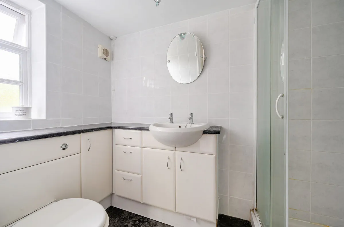 Pulborough, RH20 2HZ, photo 9