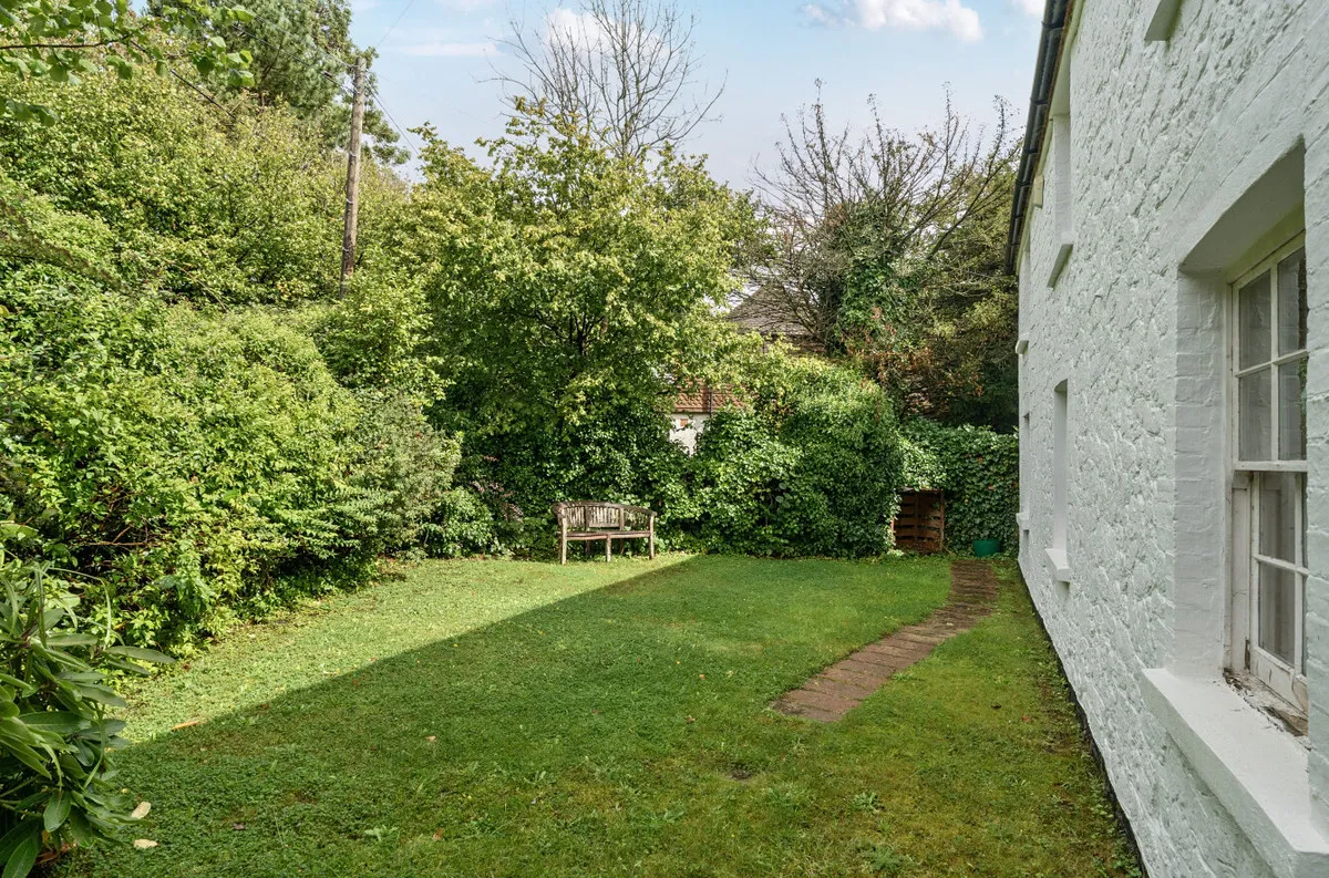 Pulborough, RH20 2HZ, photo 10