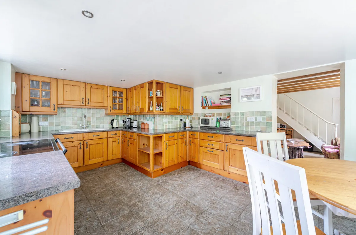Pulborough, RH20 2HZ, photo 14
