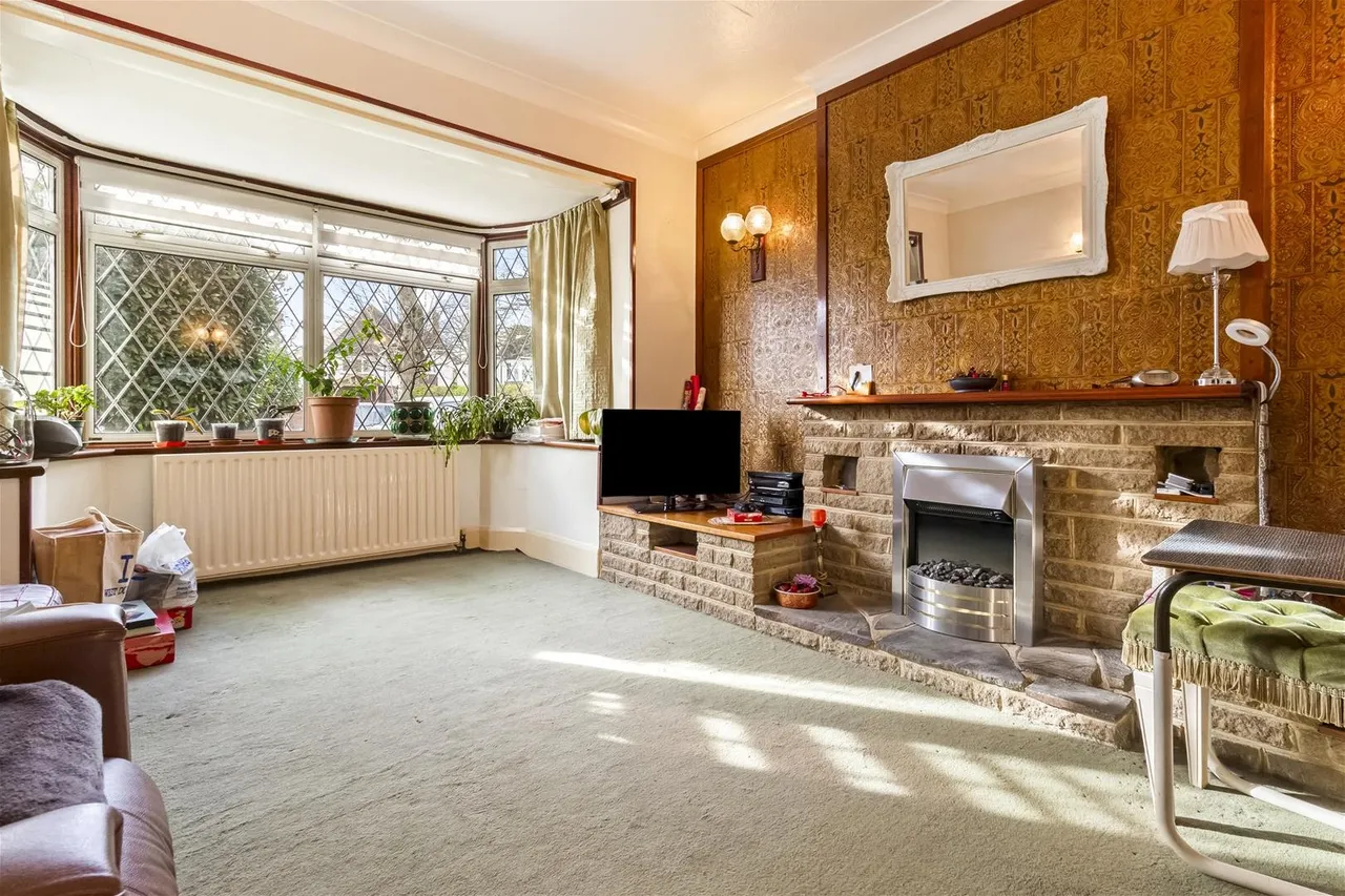 Offington Avenue, Worthing, photo 2