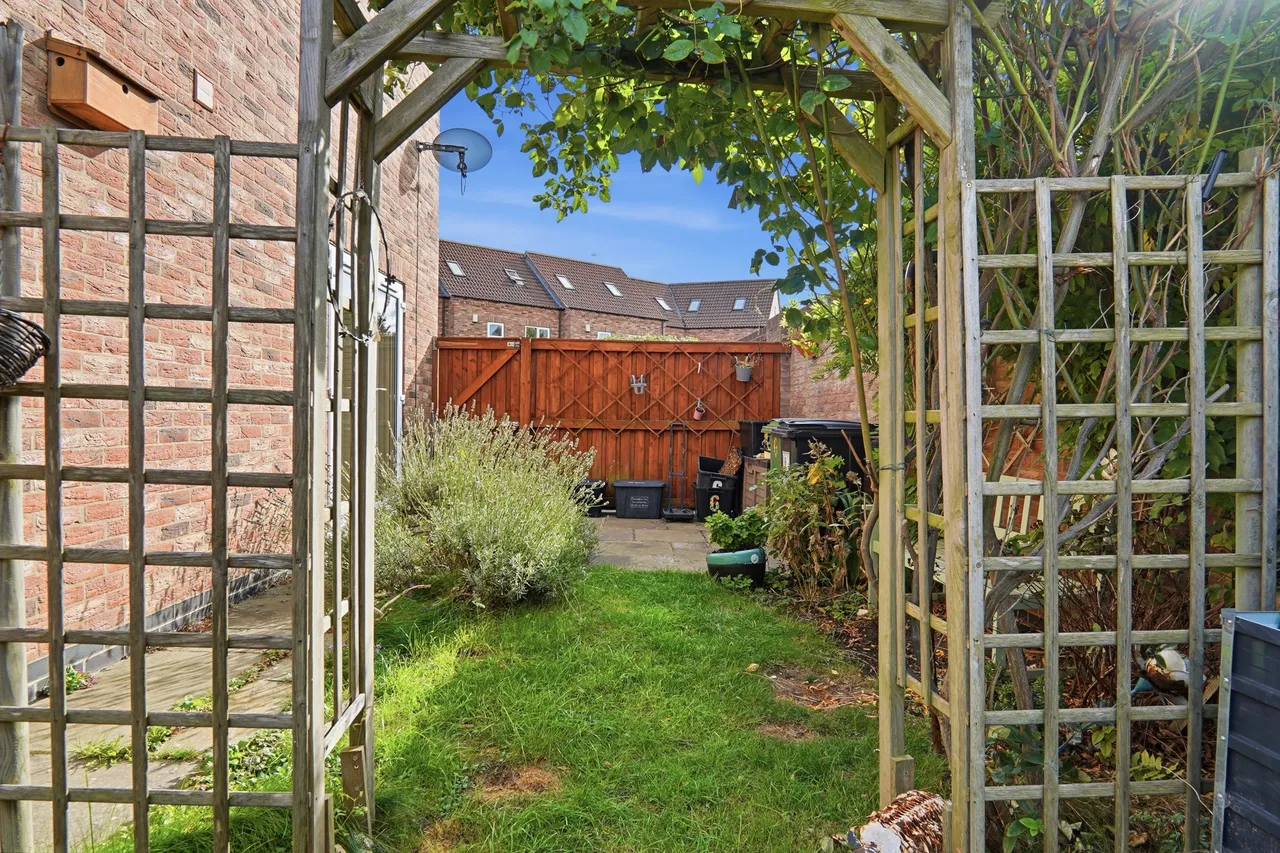 Holly Bank Close, York, YO24, photo 24