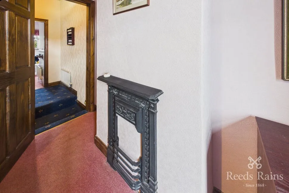 Glen View Road, Burnley, Lancashire, BB11, photo 8