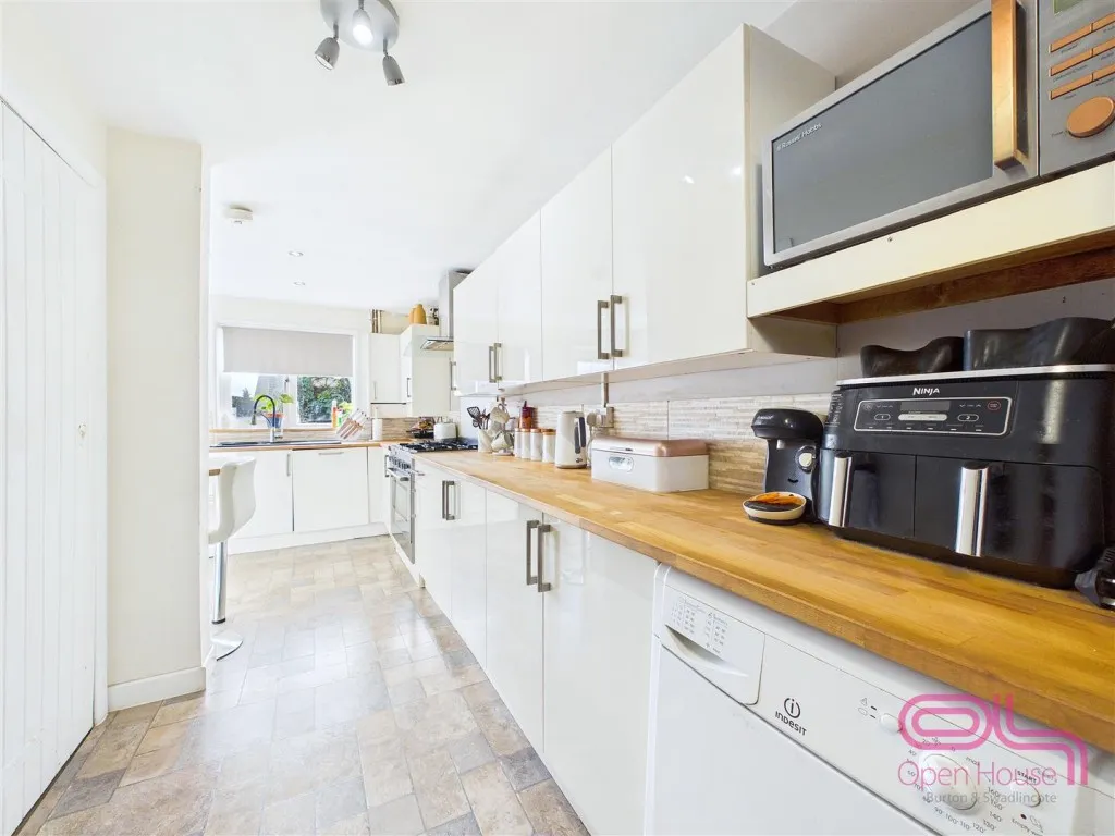 Hawthorn Crescent, Burton-On-Trent, DE15, photo 10