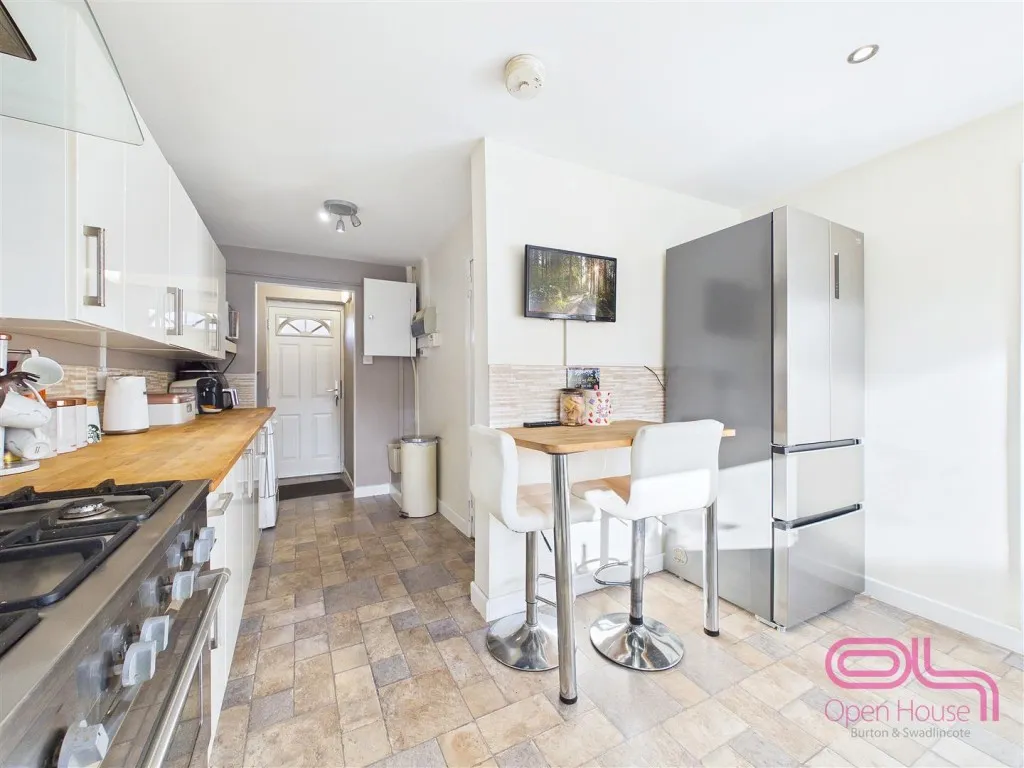Hawthorn Crescent, Burton-On-Trent, DE15, photo 8
