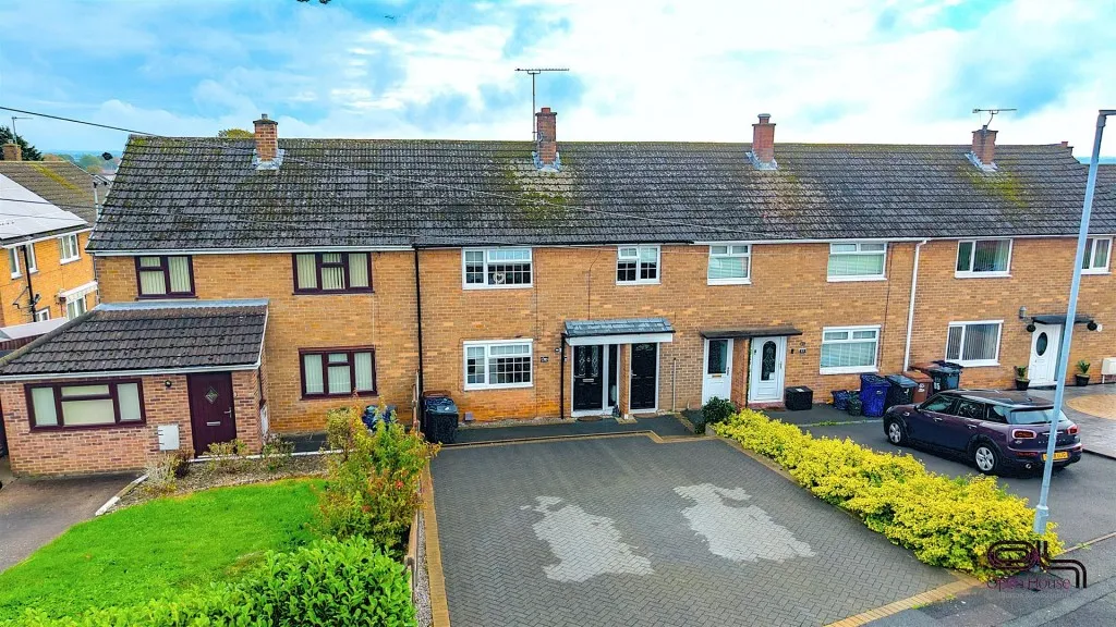3 bed house for sale, Hawthorn Crescent, Burton-On-Trent, DE15