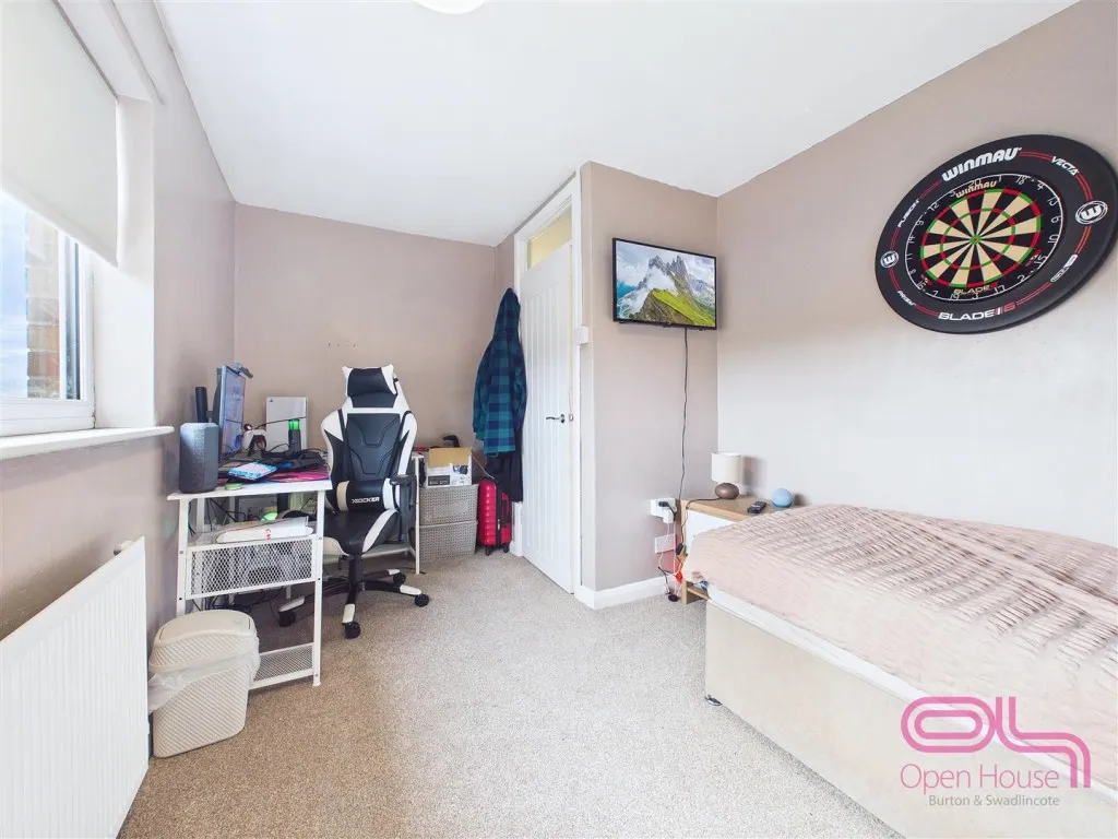 Hawthorn Crescent, Burton-On-Trent, DE15, photo 18