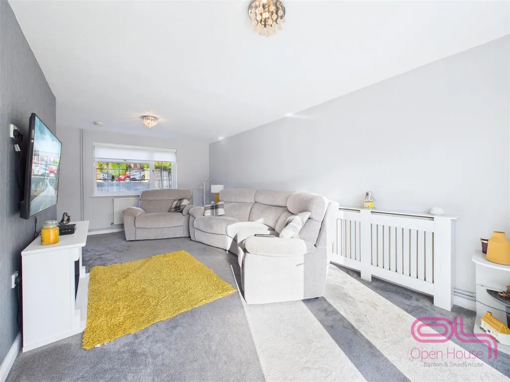 Hawthorn Crescent, Burton-On-Trent, DE15, photo 5