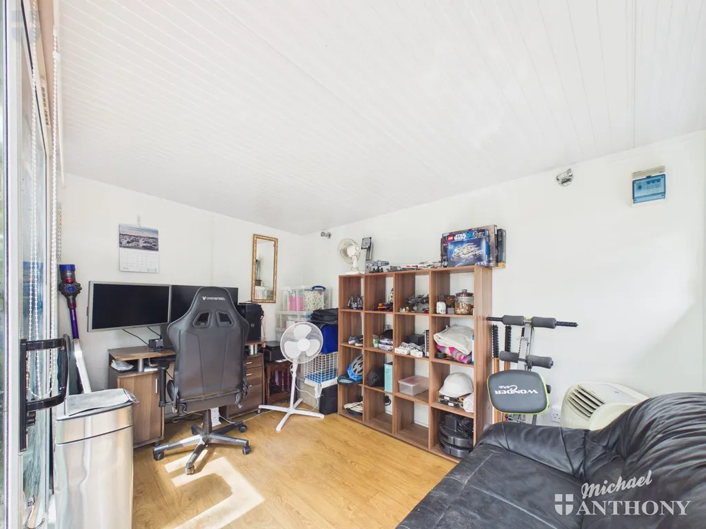 Linnet Drive, Westcott, Aylesbury, HP18 0PB, photo 12