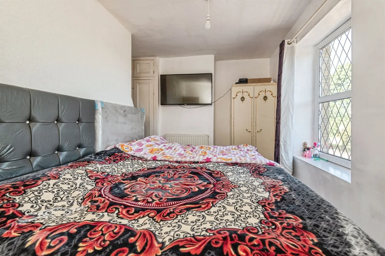Wakefield Road, Huddersfield, HD5, photo 5