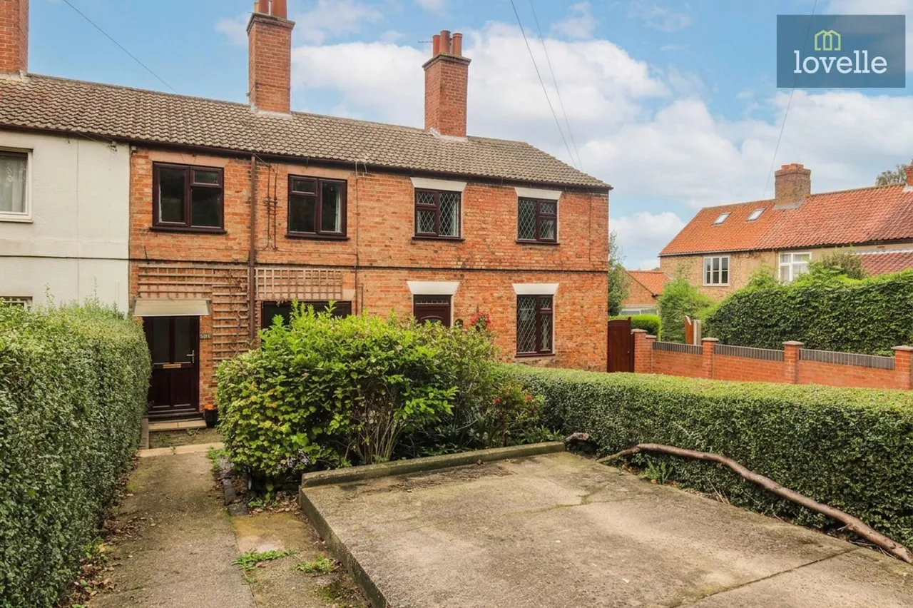 2 bed house for sale, Eastfield Road, Louth, LN11