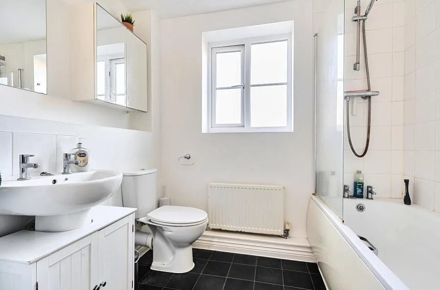 Prince Rupert Drive, Aylesbury, HP19, photo 8