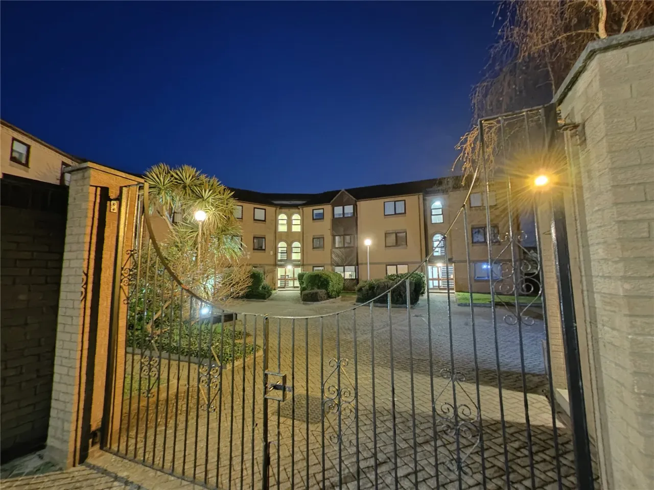 1 bed property for sale, Westgate Court, Waltham Cross