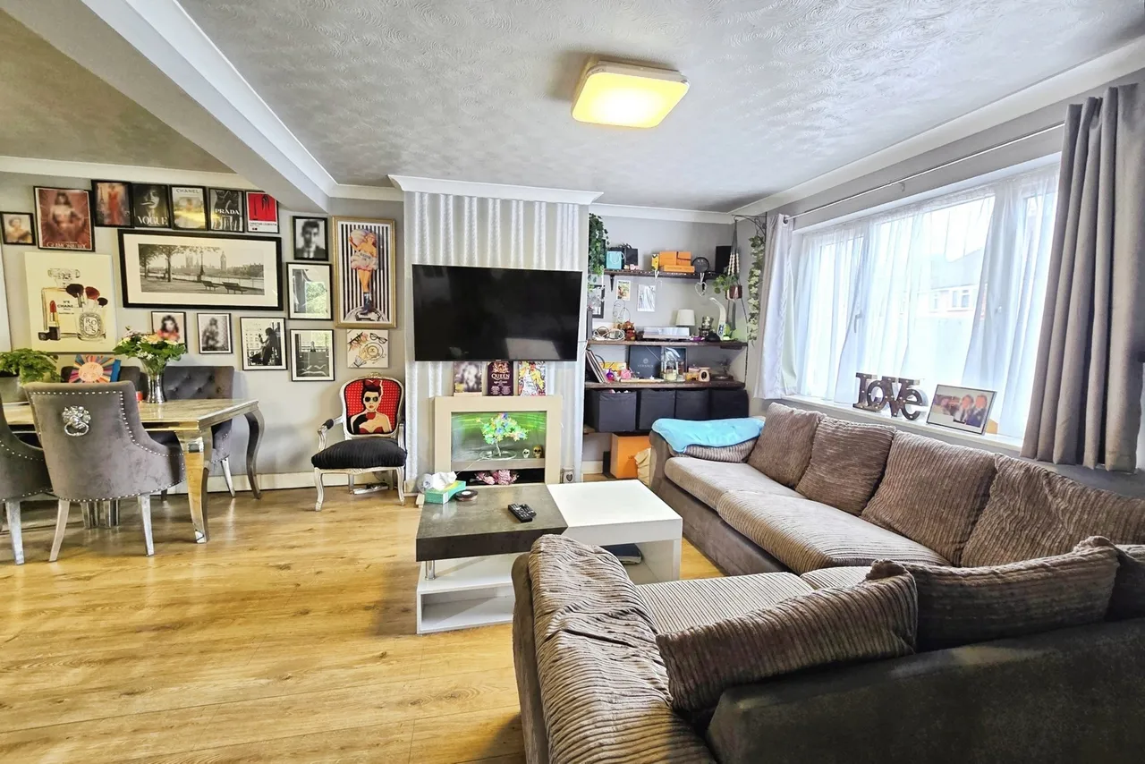 May Crescent, Ash, Surrey, GU12 6PT, photo 13