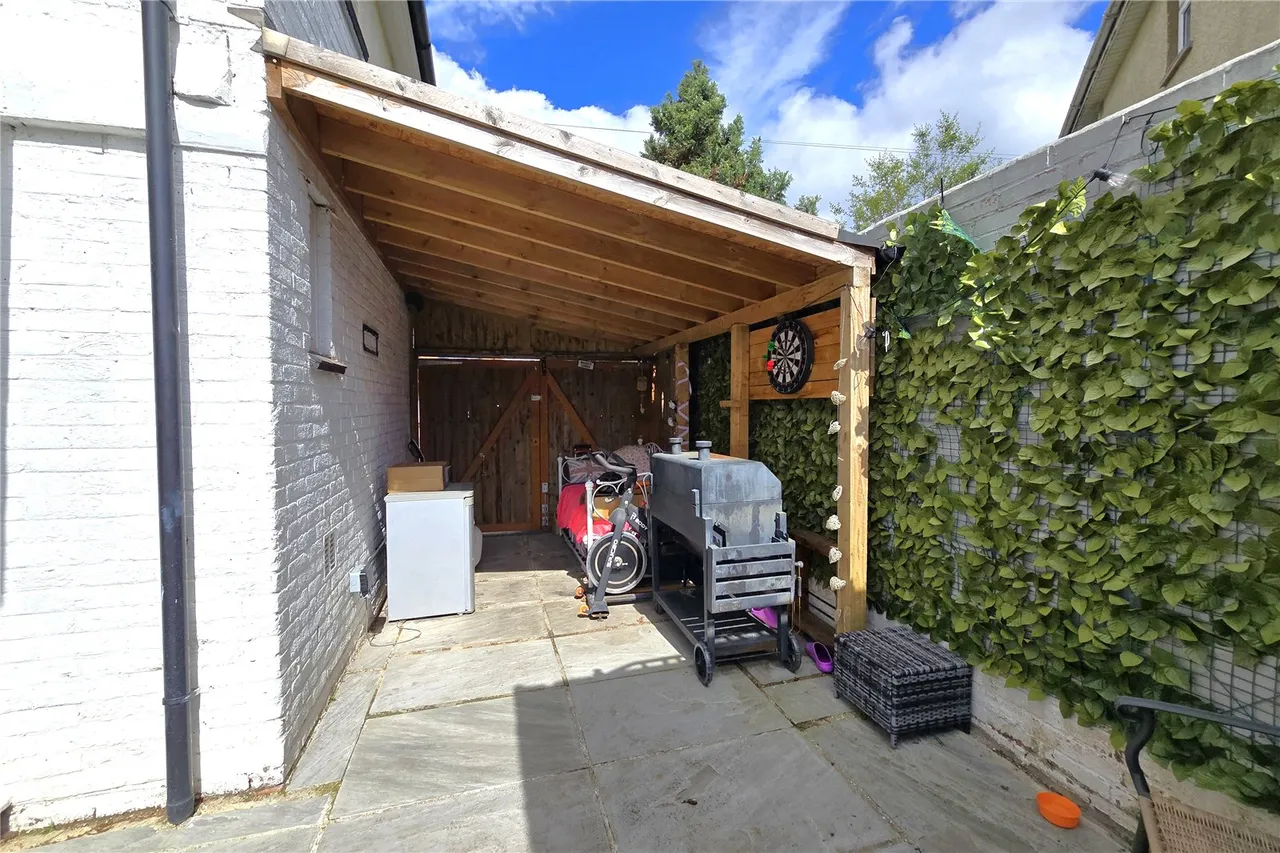 May Crescent, Ash, Surrey, GU12 6PT, photo 8