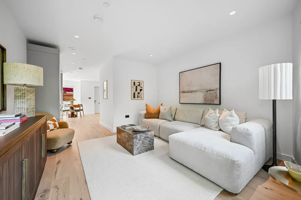 Oak Mews, Fortis Green, London N2, photo 9