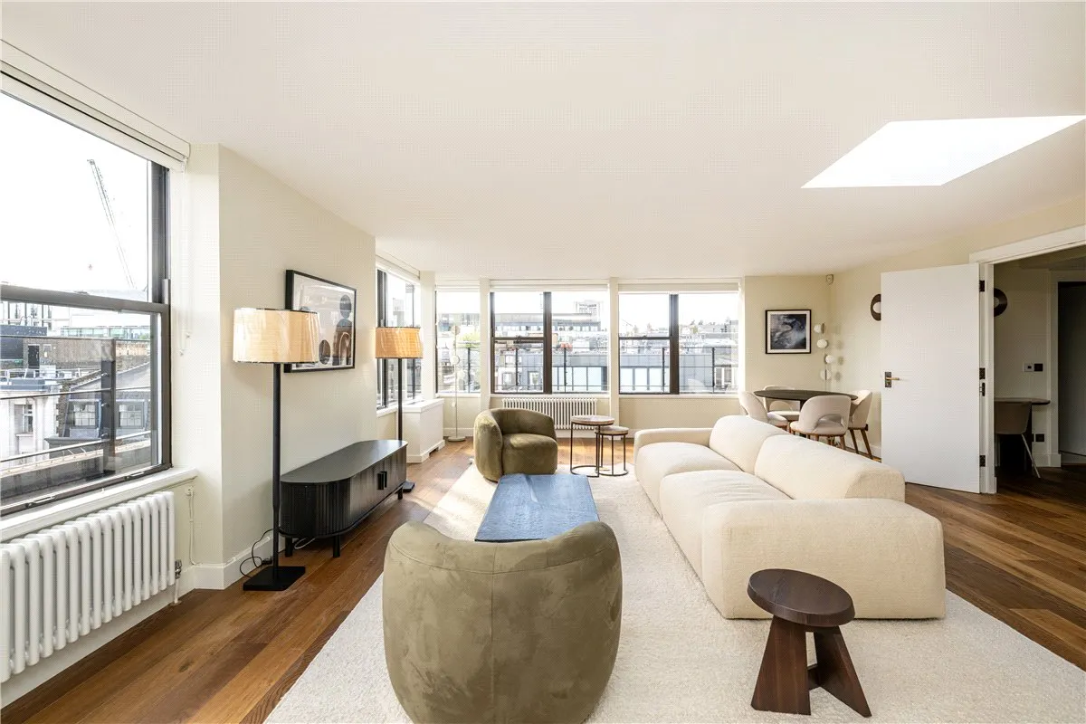 2 bed property to rent, Albemarle Street, Mayfair, W1S