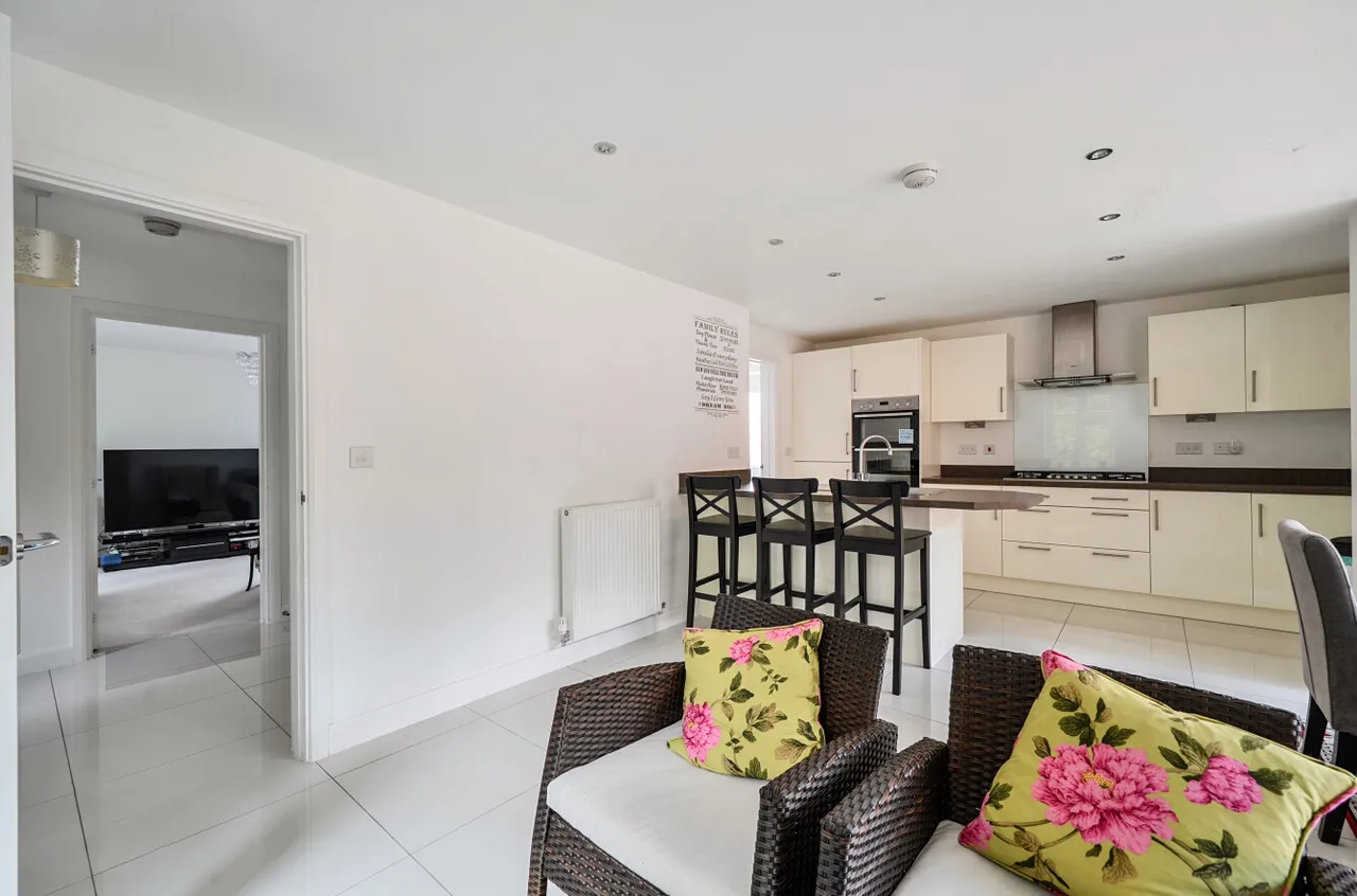 Baker Crescent, Wokingham, Berkshire, RG40 1GR, photo 10