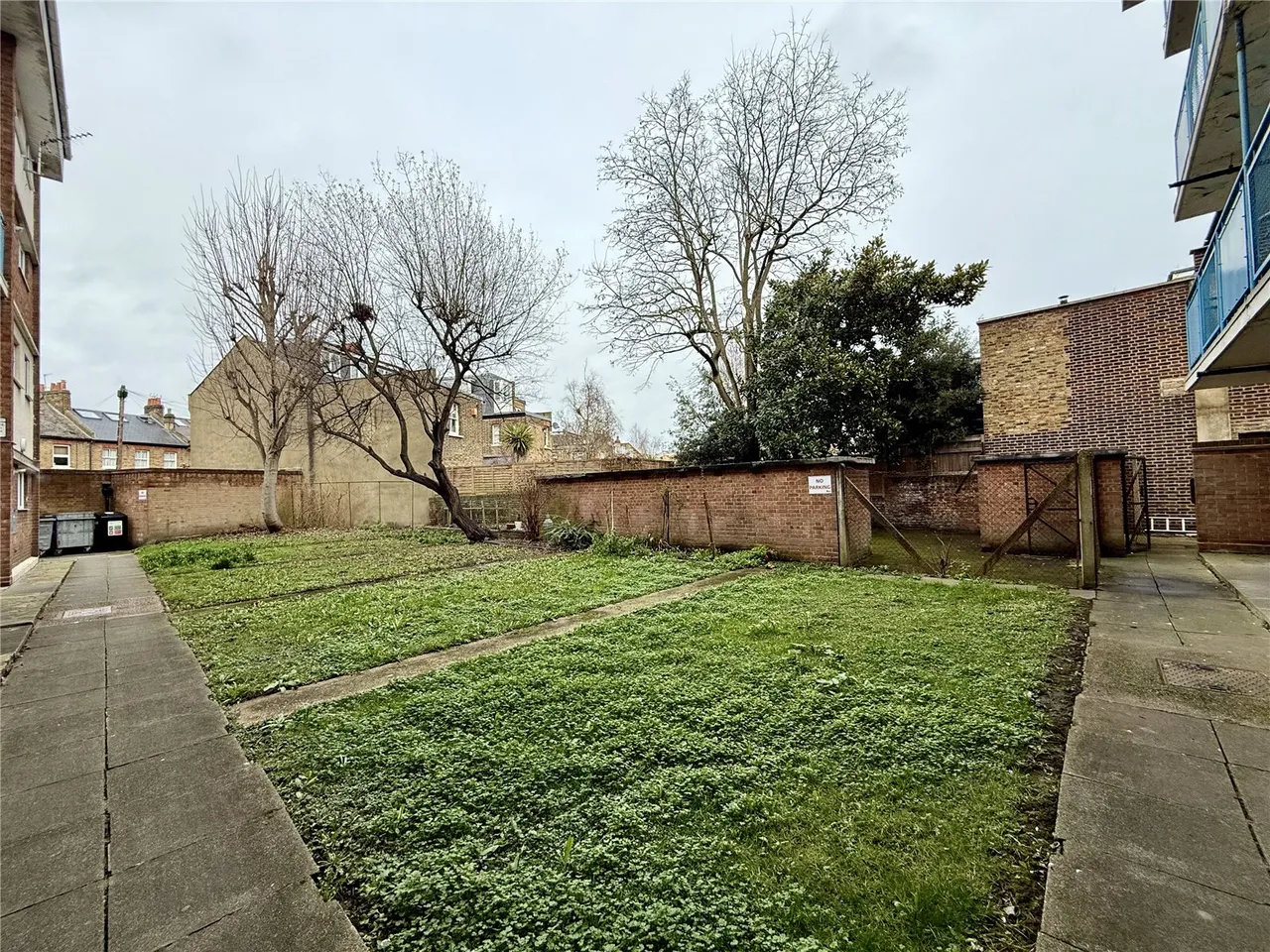 Reynolds Road, London, W4, photo 7