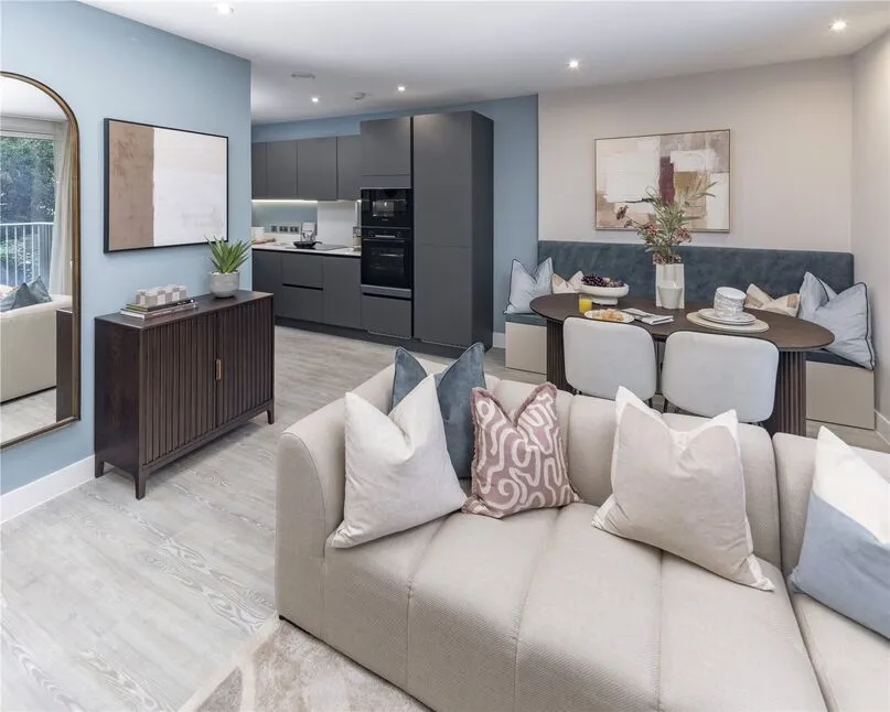 Lytton Way, SG1, photo 2