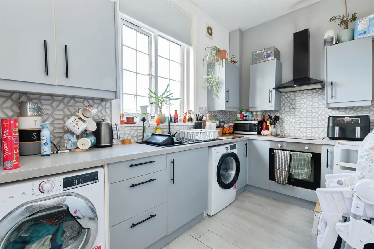 Wimborne Road, BOURNEMOUTH, photo 6