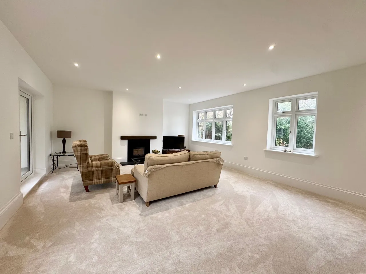 Brooks Drive, Hale Barns, WA15, photo 13