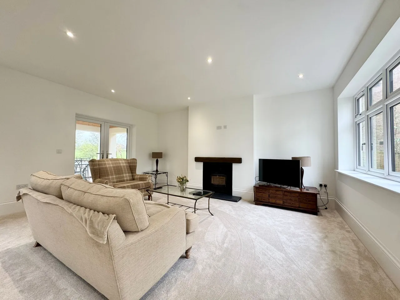 Brooks Drive, Hale Barns, WA15, photo 14