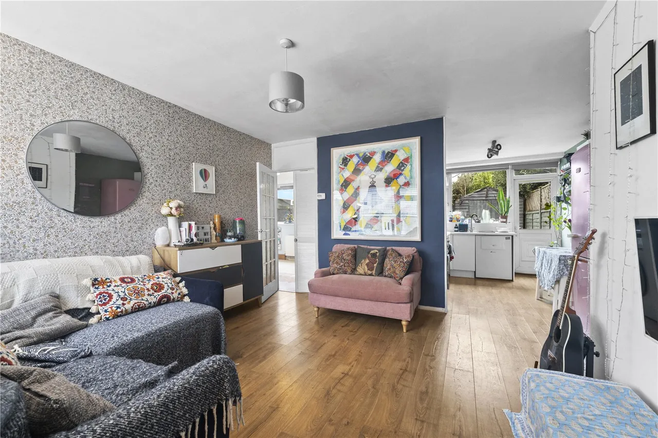 Belvedere Close, Teddington, TW11 0NT, photo 4