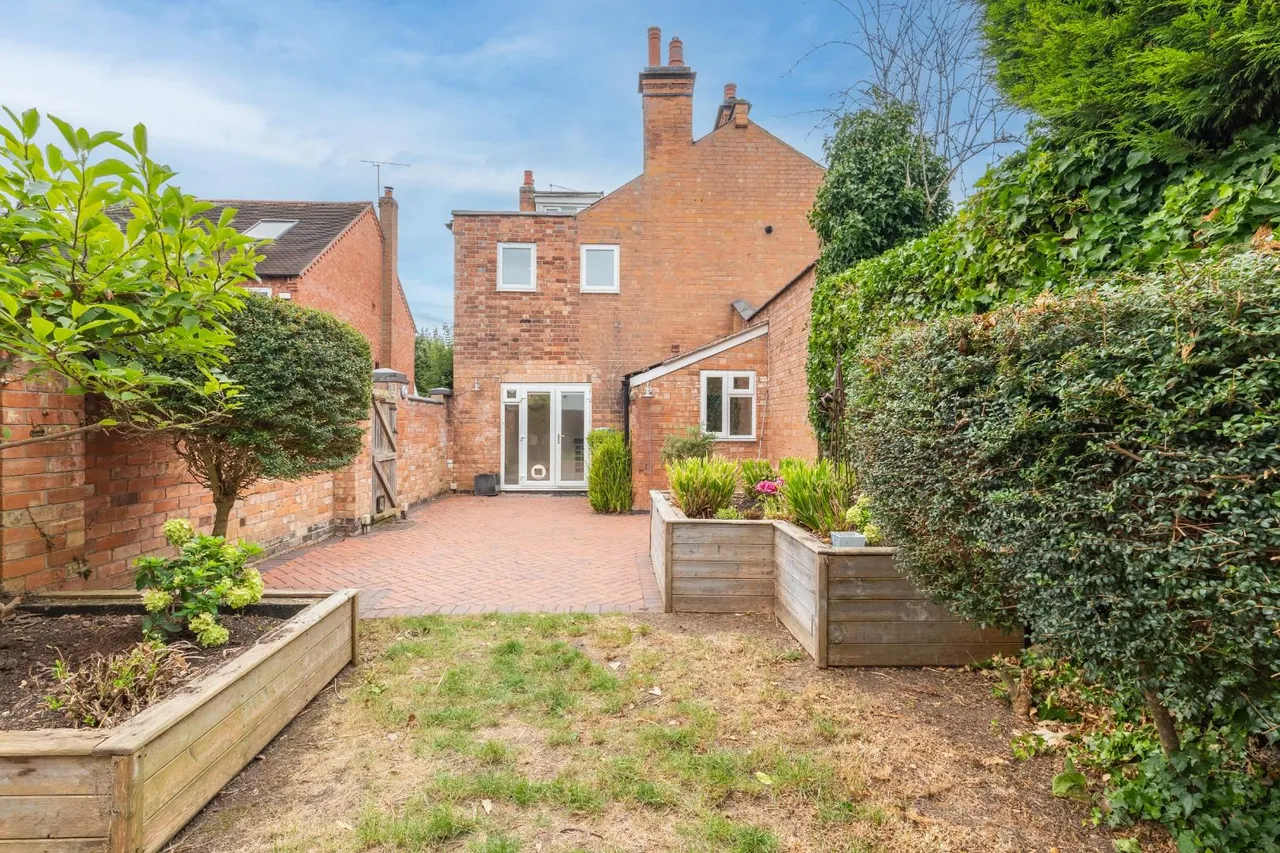 Tachbrook Road, Leamington Spa, photo 4