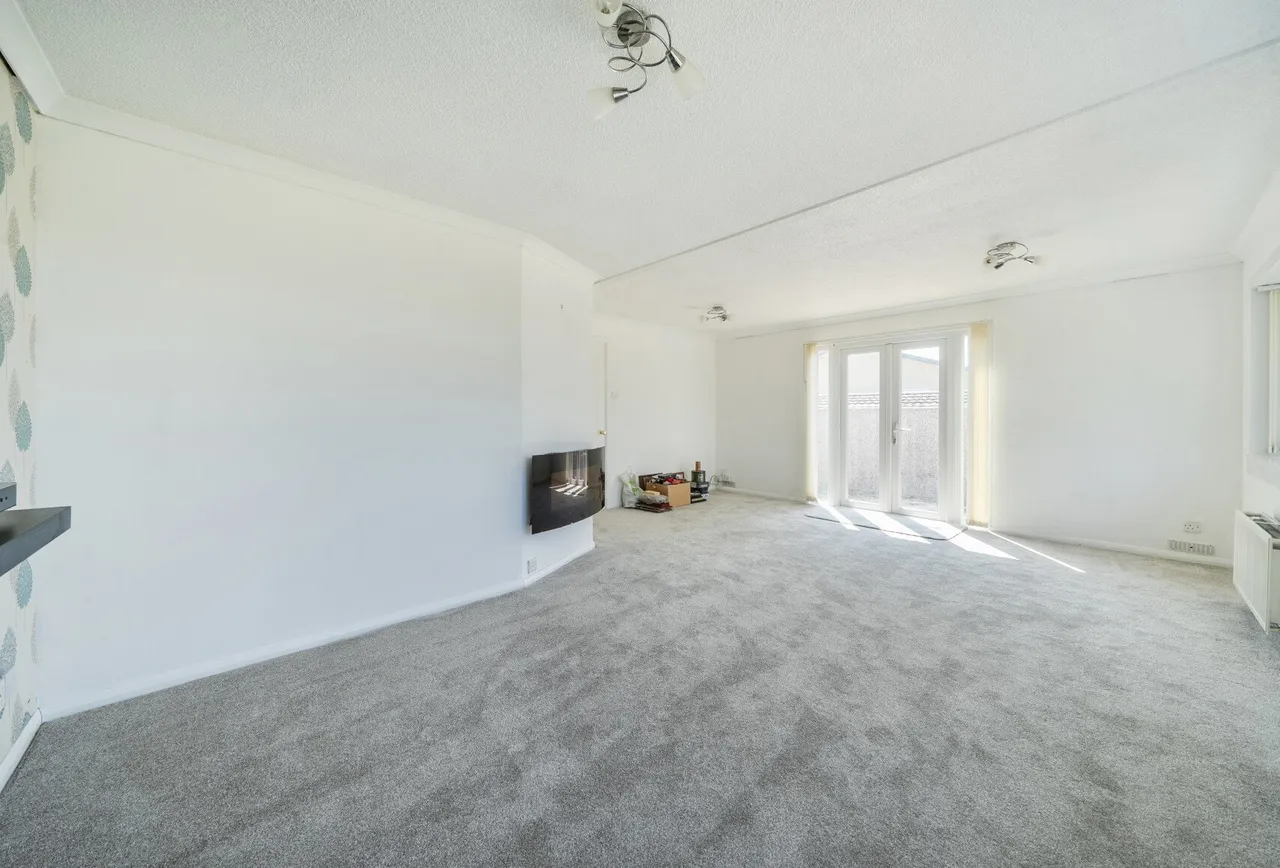 Long Furlong Park, Gloucestershire, Gotherington, GL52 9FA, photo 4