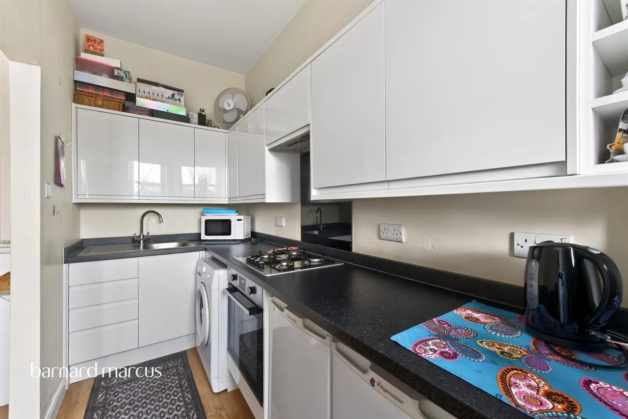 Manorgate Road, Kingston Upon Thames, KT2, photo 9