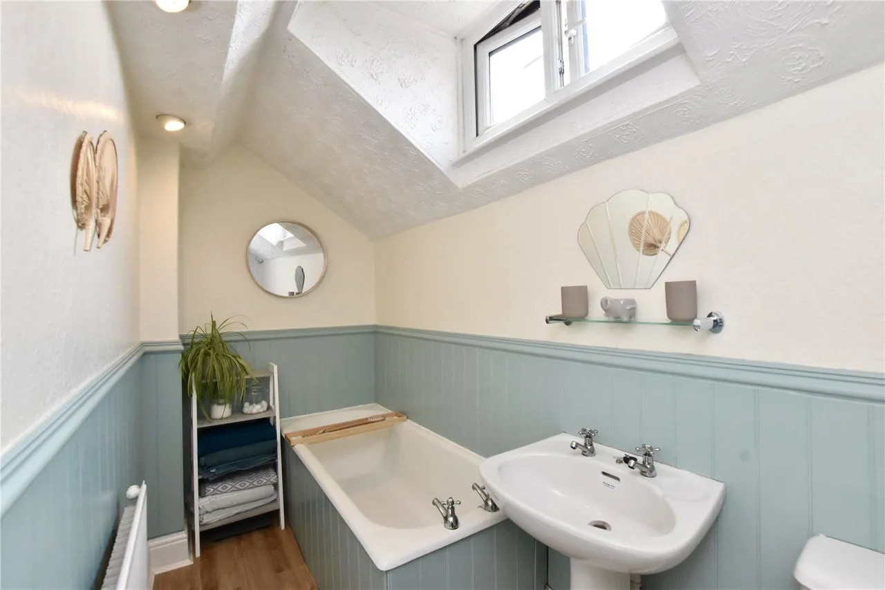 Newall Street, Littleborough, OL15, photo 10