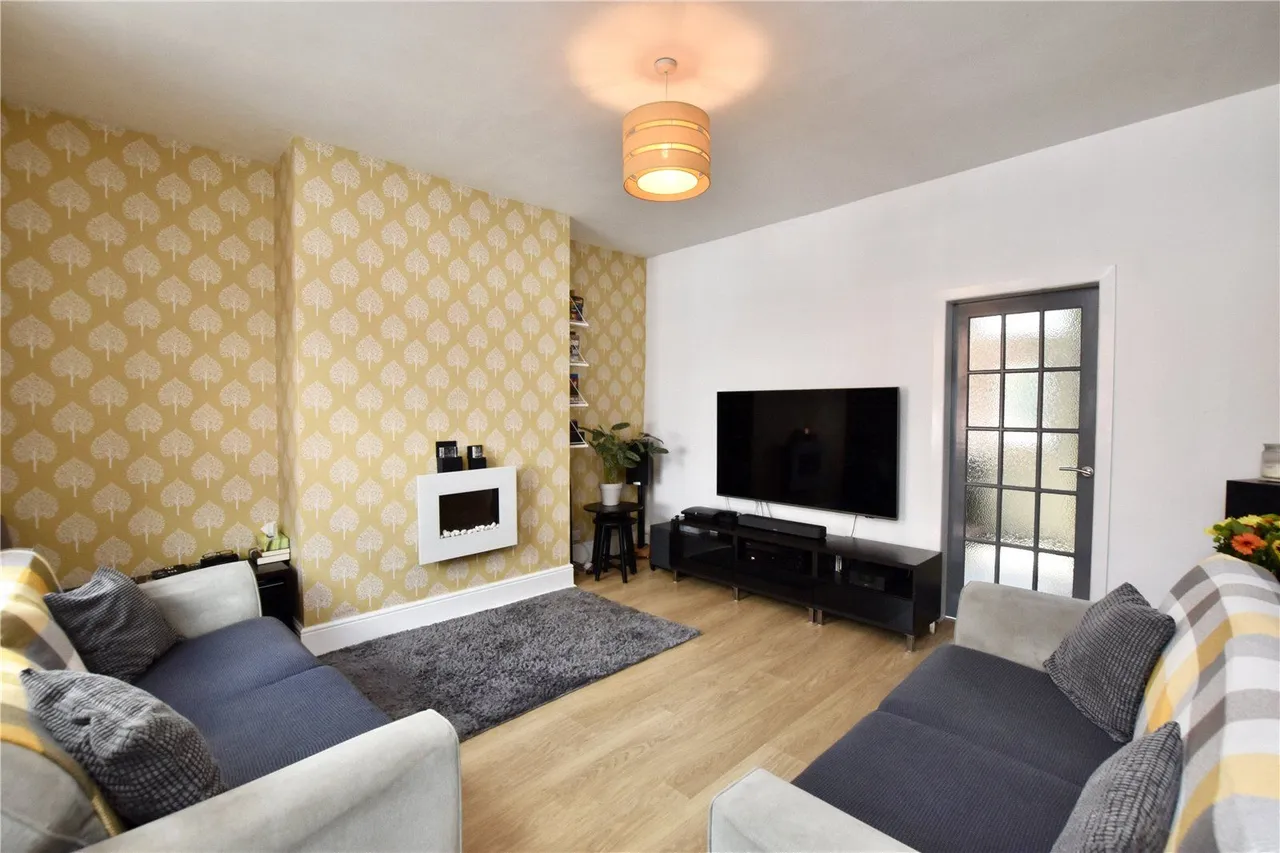 3 bed house for sale, Newall Street, Littleborough, OL15