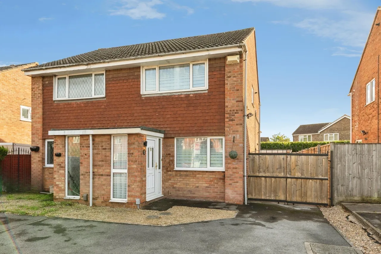 2 bed house for sale, California Road, Bristol, BS30