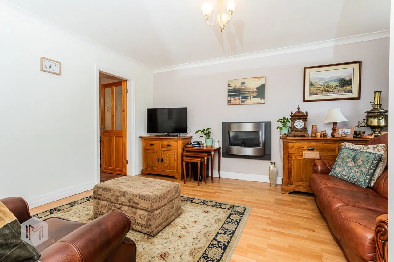 Midford Drive, Bolton, BL1 7LY, photo 4