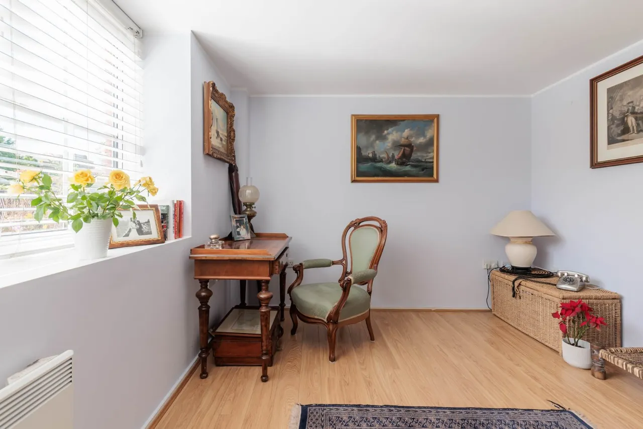 Great West Road, London, W6, photo 16