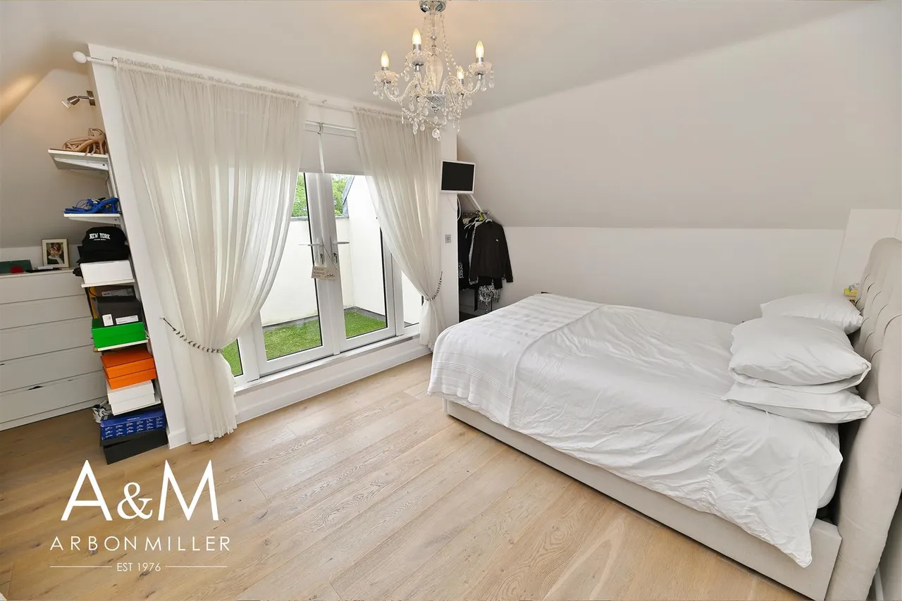 Cannonhall Court Netley Road, Essex Newbury Park, IG2, photo 8