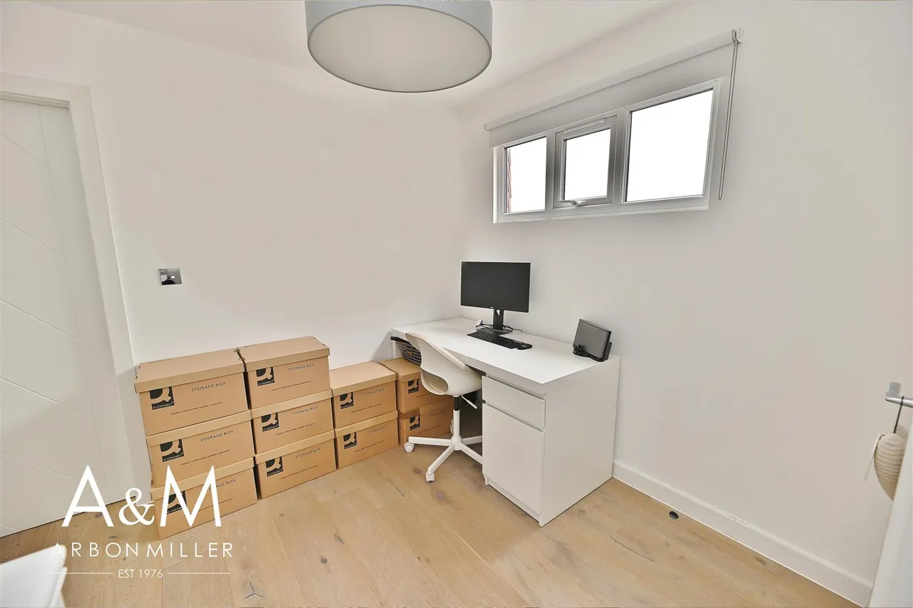 Cannonhall Court Netley Road, Essex Newbury Park, IG2, photo 13