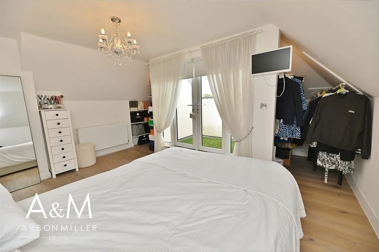 Cannonhall Court Netley Road, Essex Newbury Park, IG2, photo 9