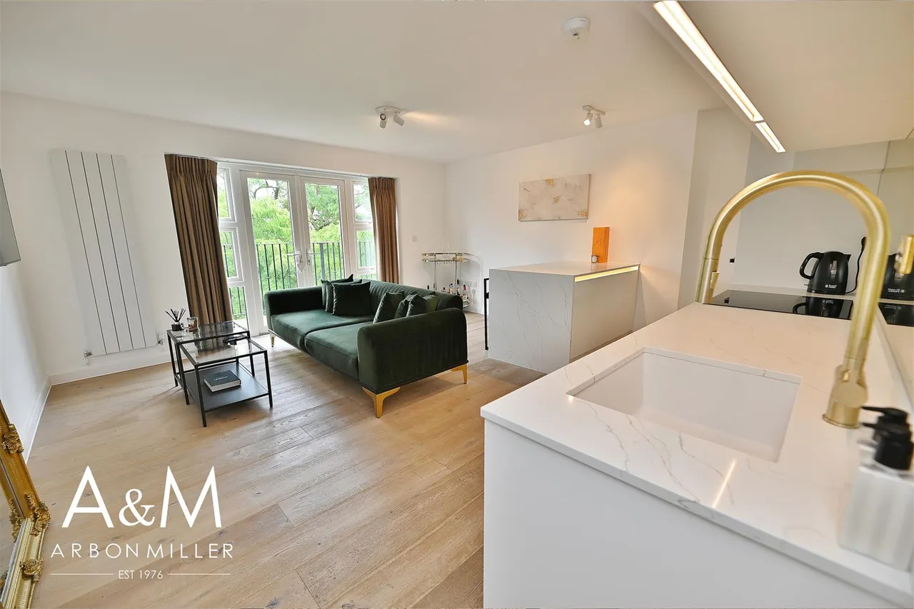 Cannonhall Court Netley Road, Essex Newbury Park, IG2, photo 6