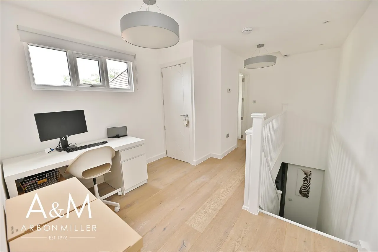 Cannonhall Court Netley Road, Essex Newbury Park, IG2, photo 12