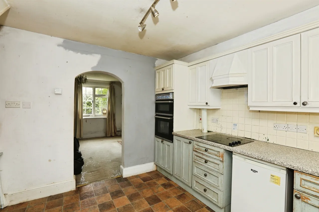 Elm Grove, Cowfold, RH13, photo 5