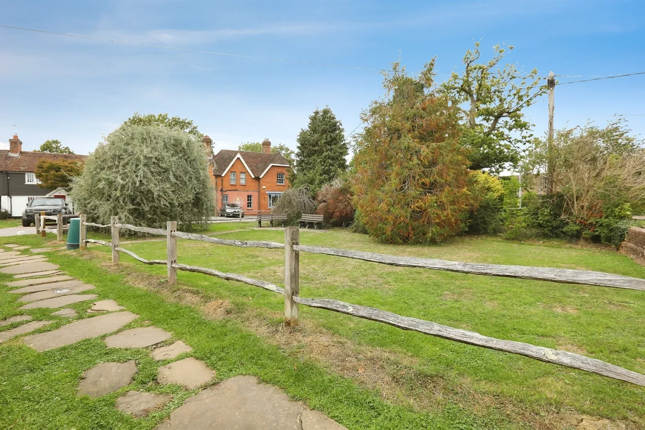 Elm Grove, Cowfold, RH13, photo 12