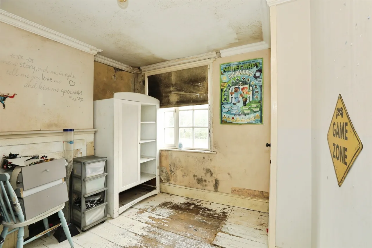 Elm Grove, Cowfold, RH13, photo 8