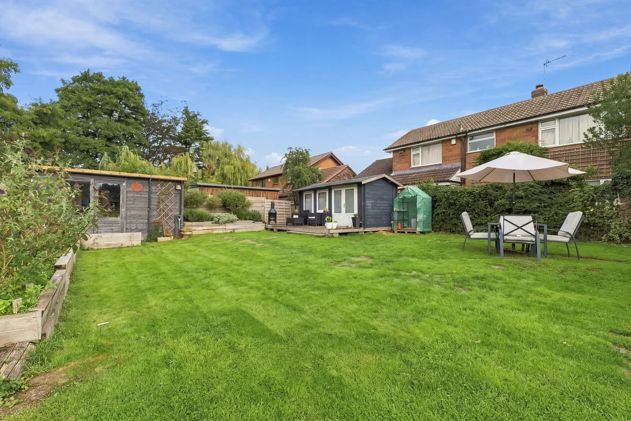 Croft View in Edingley, Character Cottage with Countryside Views & Separate Parking, photo 30