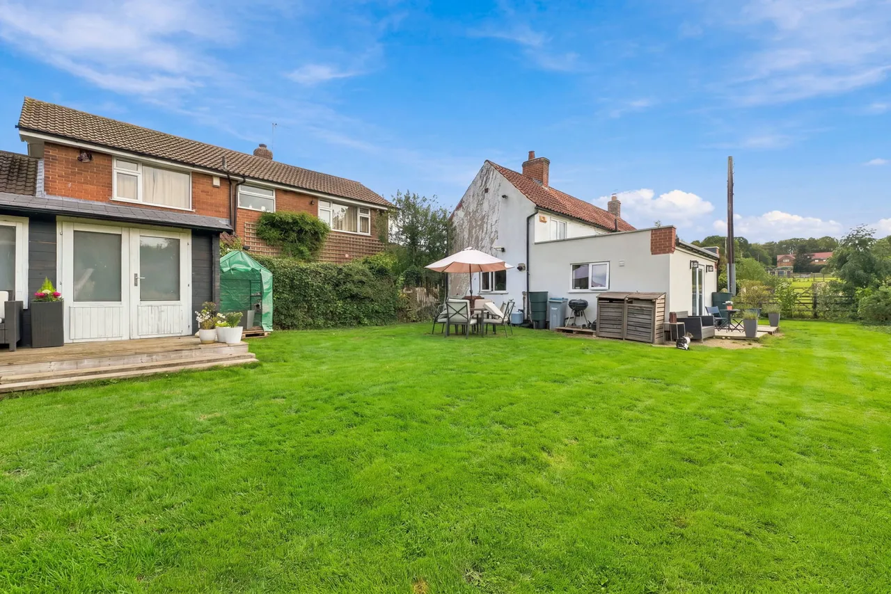 Croft View in Edingley, Character Cottage with Countryside Views & Separate Parking, photo 31