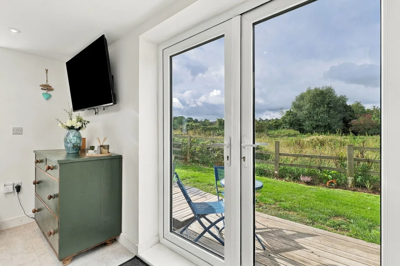 Croft View in Edingley, Character Cottage with Countryside Views & Separate Parking, photo 9