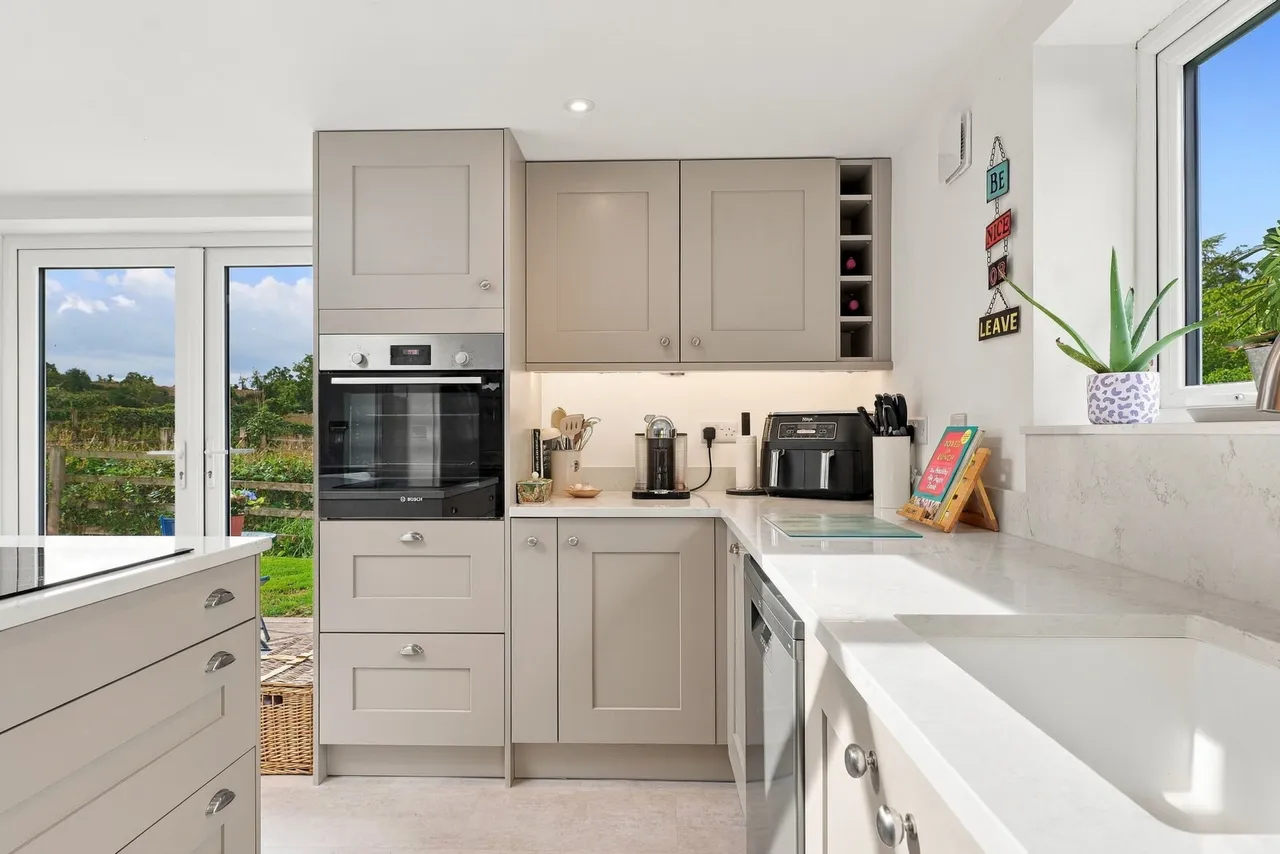 Croft View in Edingley, Character Cottage with Countryside Views & Separate Parking, photo 8