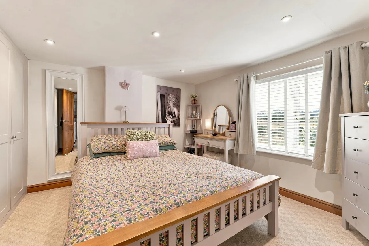 Croft View in Edingley, Character Cottage with Countryside Views & Separate Parking, photo 17