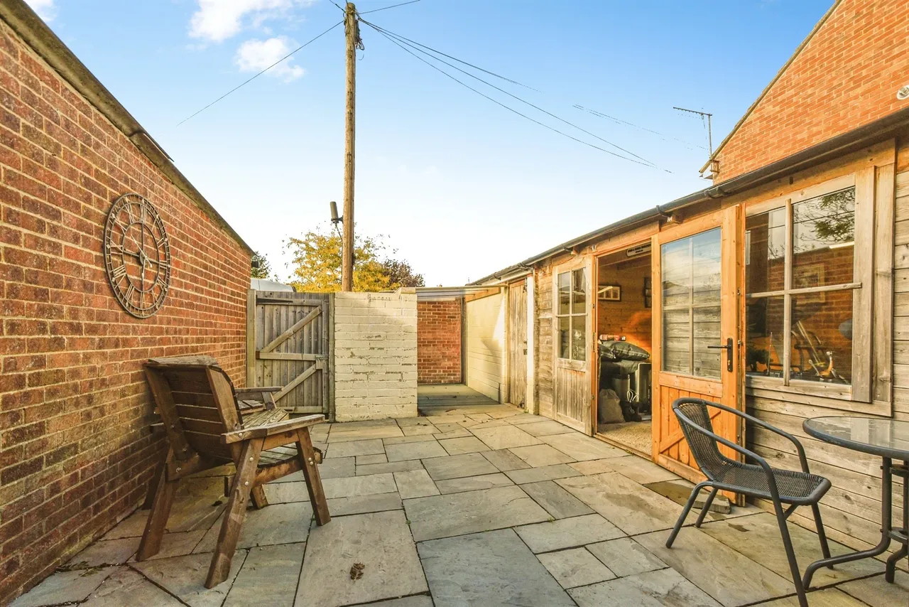 Churchill Close, Calne, SN11, photo 18
