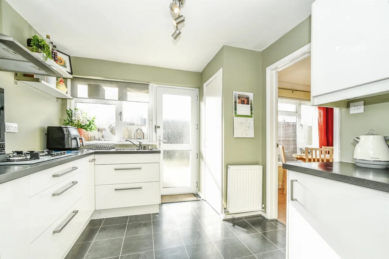 Churchill Close, Calne, SN11, photo 10